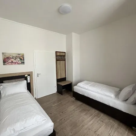 City Hotel Hotel