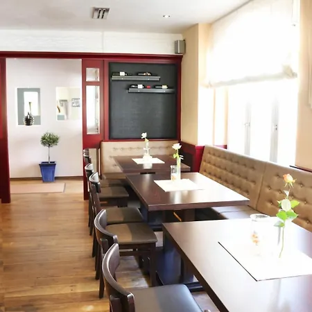City Hotel Hotel 3*