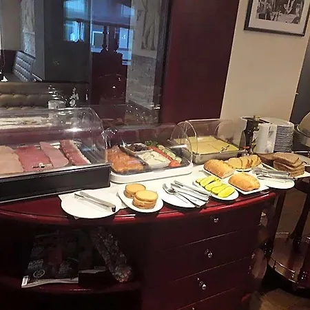 City Hotel Hotel 3*