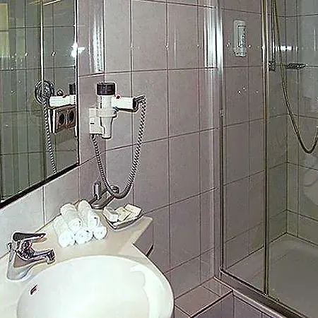 City Hotel Hotel 3*