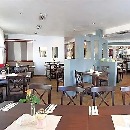 City Hotel 3*