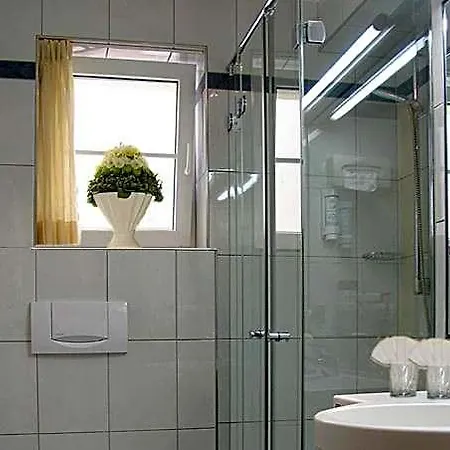 City Hotel 3*
