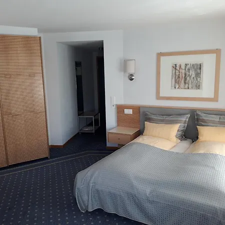 City Hotel Hotel