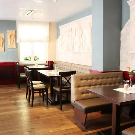 فندق City Hotel