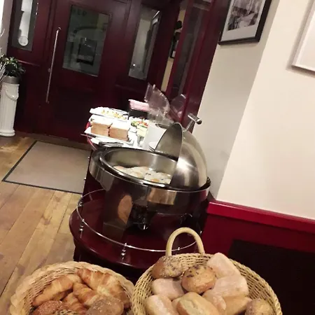 City Hotel 3* شوبفهايم